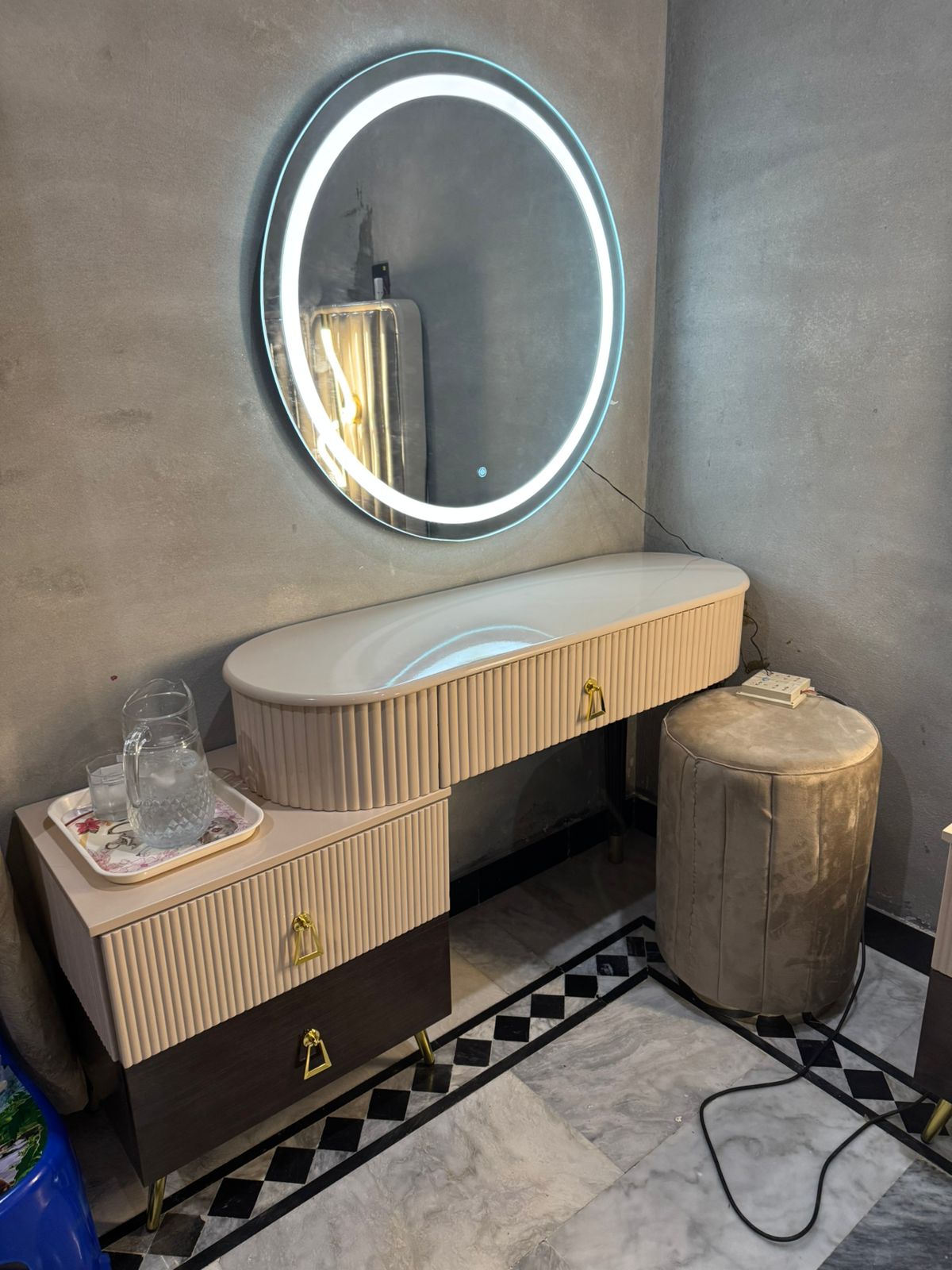 latest Wooden Bed Design in Pakistan 